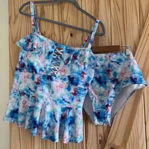 NWOT Two Piece Swimsuit XL